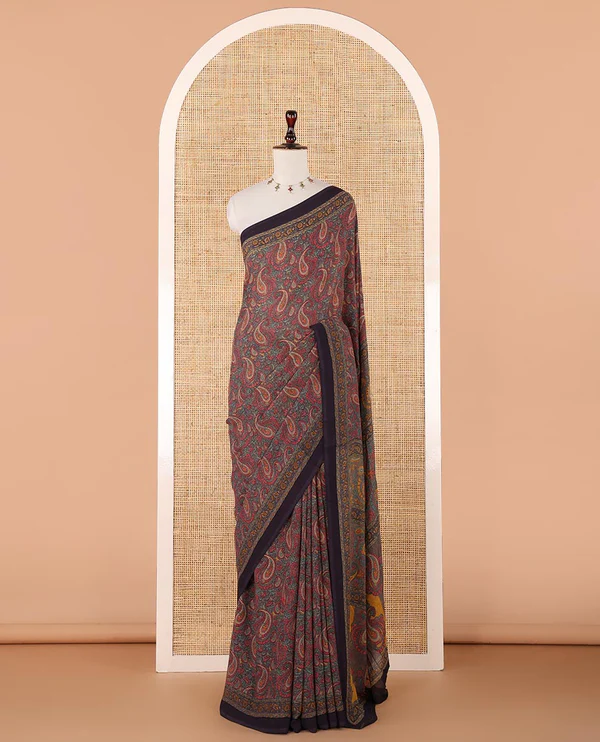 Maroon paisley design