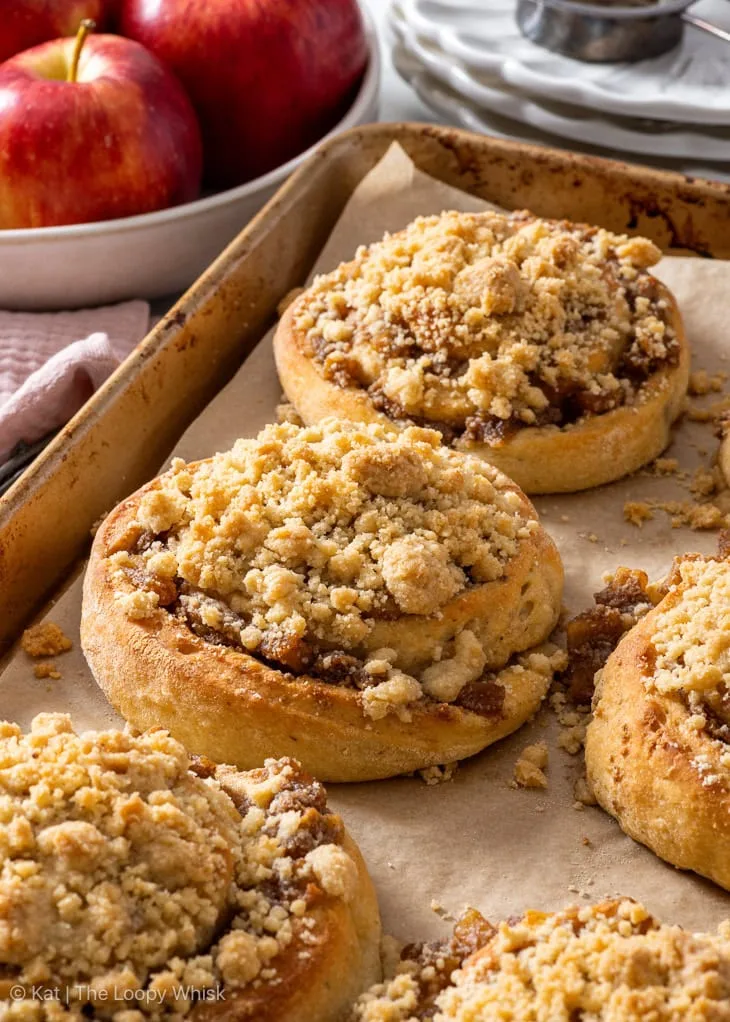 Apple Filled Swedish Buns
