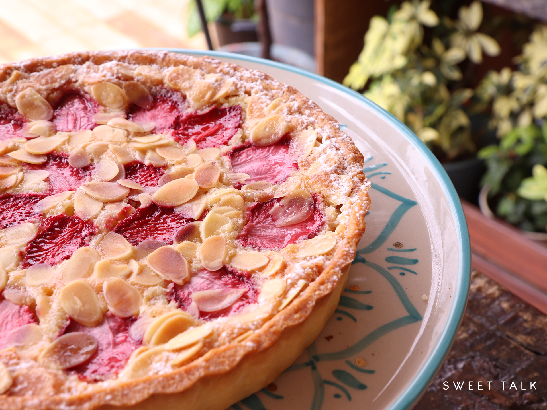 Strawberry Frangipane