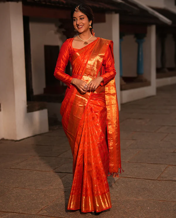 Dazzling Red Vasundhara Silk Saree