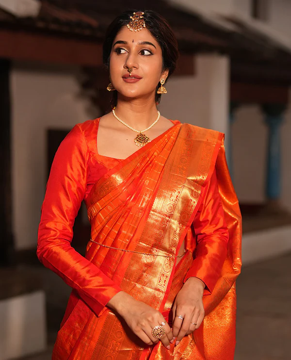 Dazzling Red Vasundhara Silk Saree