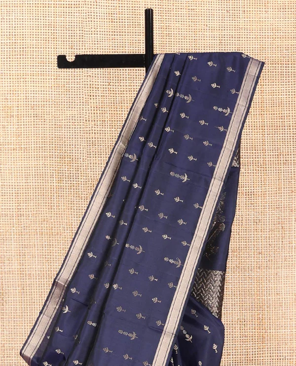 Bluee Mayuri Soft Silk Saree