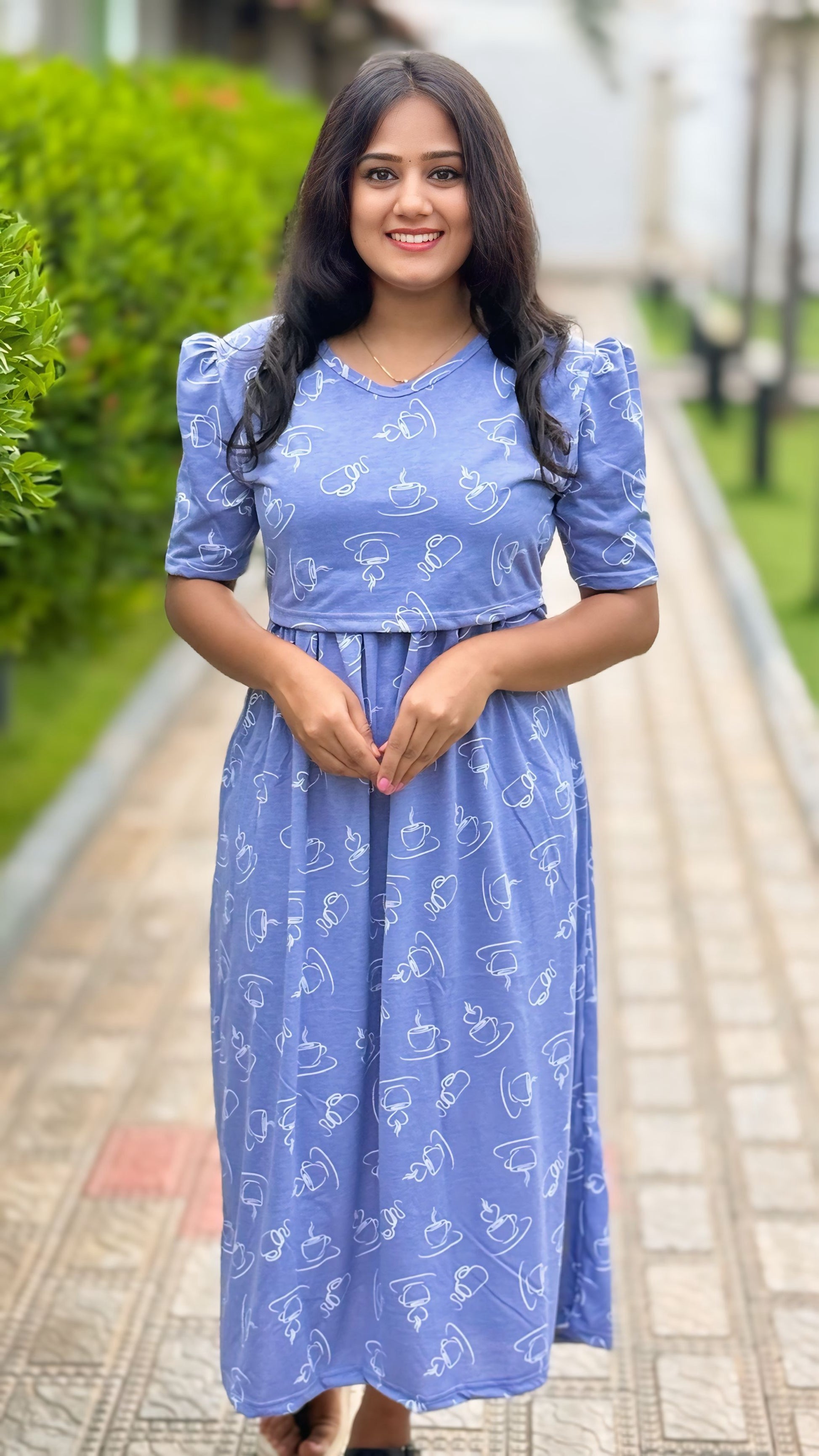 Zipless Maternity With Puff Style