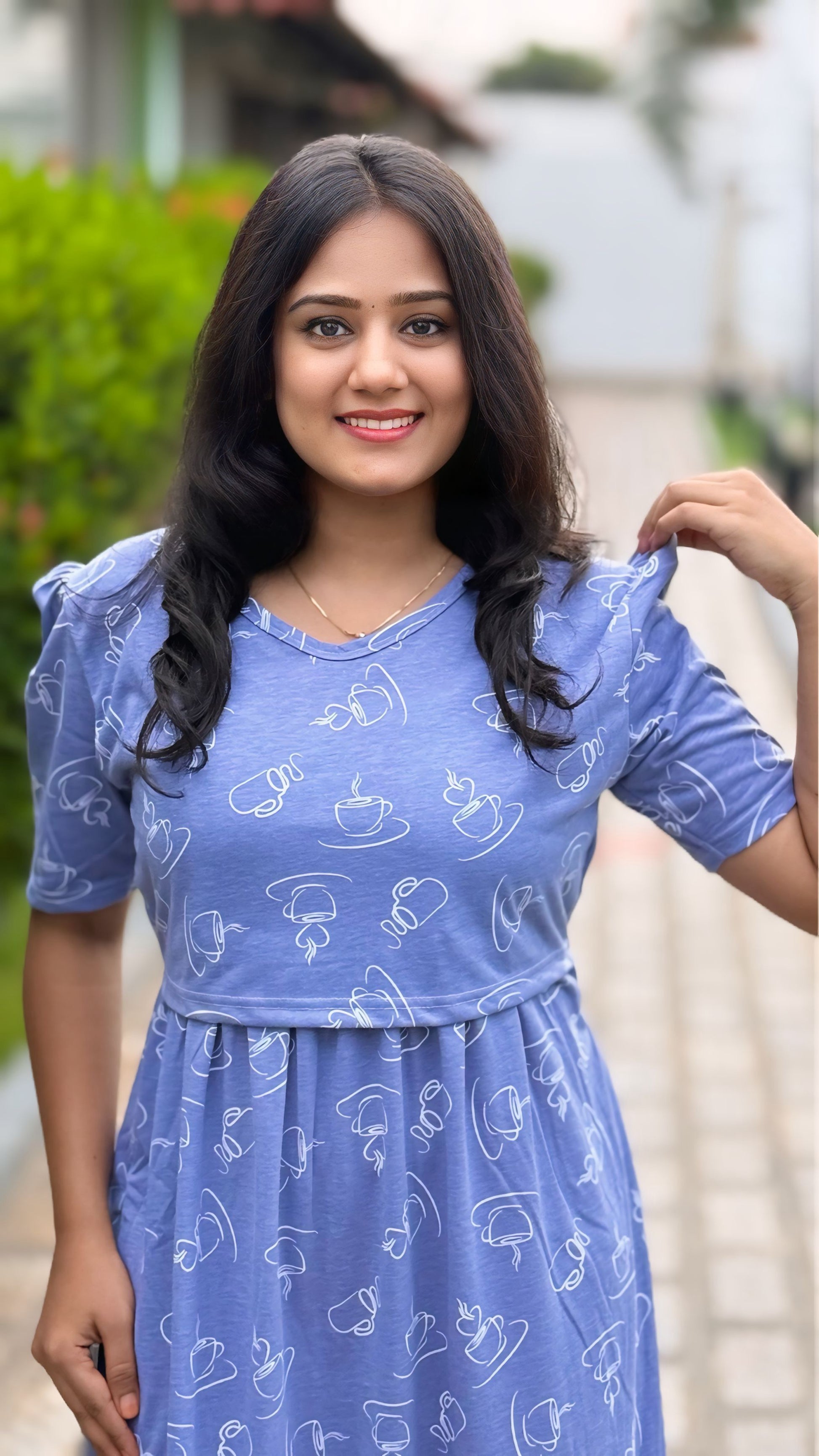 Zipless Maternity With Puff Style